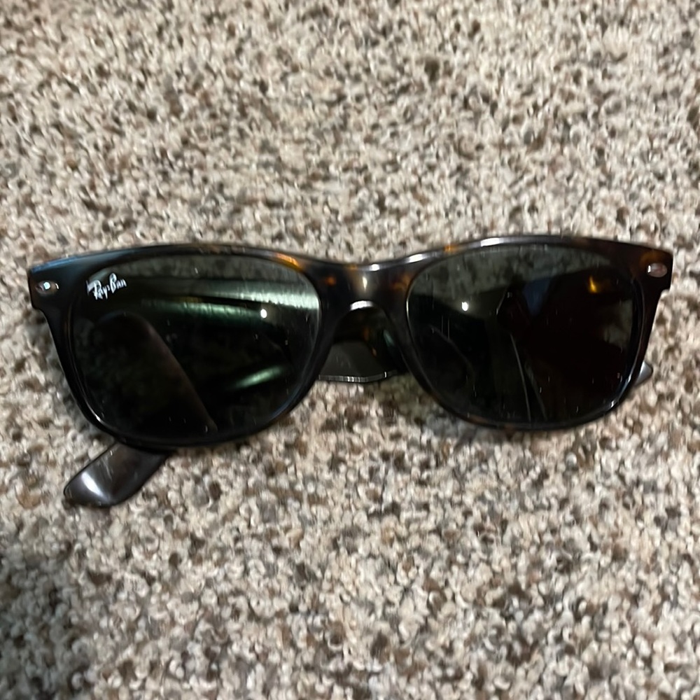 Womens ran ban sunglasses